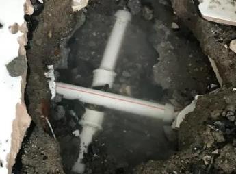 安新县阳台漏水维修公司为您分享楼上楼下漏水怎么处理