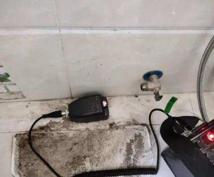 安新县屋顶漏水维修公司分享下卫生间漏水的危害及解决方法
